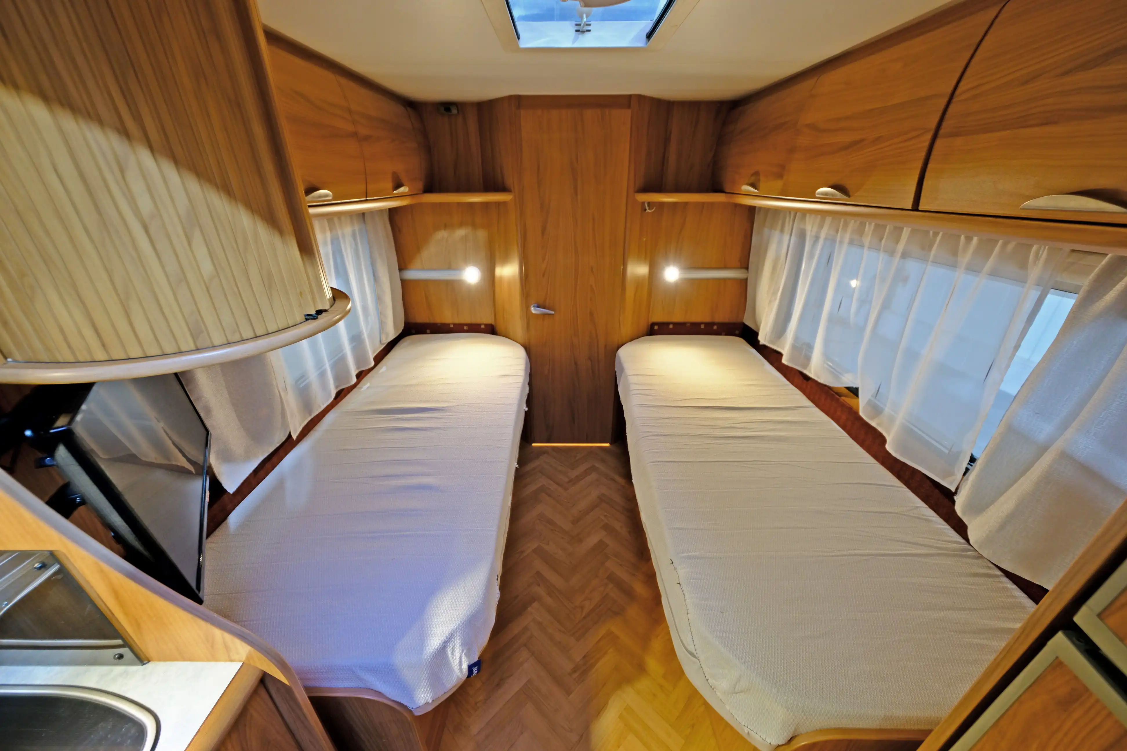 BUERSTNER Delfin Performance T 700 - Ansicht 9